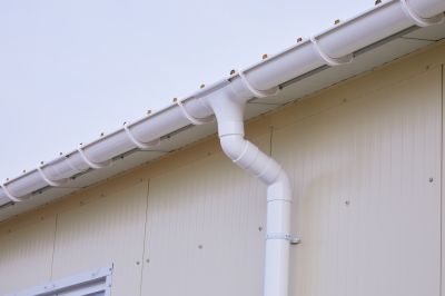 Vinyl Gutters Installation detail